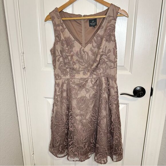Adrianna Papell Mocha Brown Floral Lace Soutache Dress Sz 6 - Picture 2 of 9